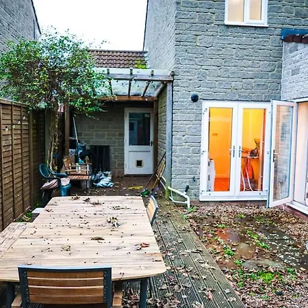 Bailey's Place 5 Bedroom House By Altoluxoexperience Short Lets & Serviced With Free Parking & Wifi Бристоль